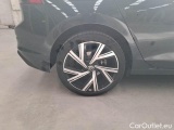  Volkswagen  Golf  VOLKSWAGEN / 2019 / 5P / BERLINA 2.0 TDI SCR 110KW LIFE DSG #60