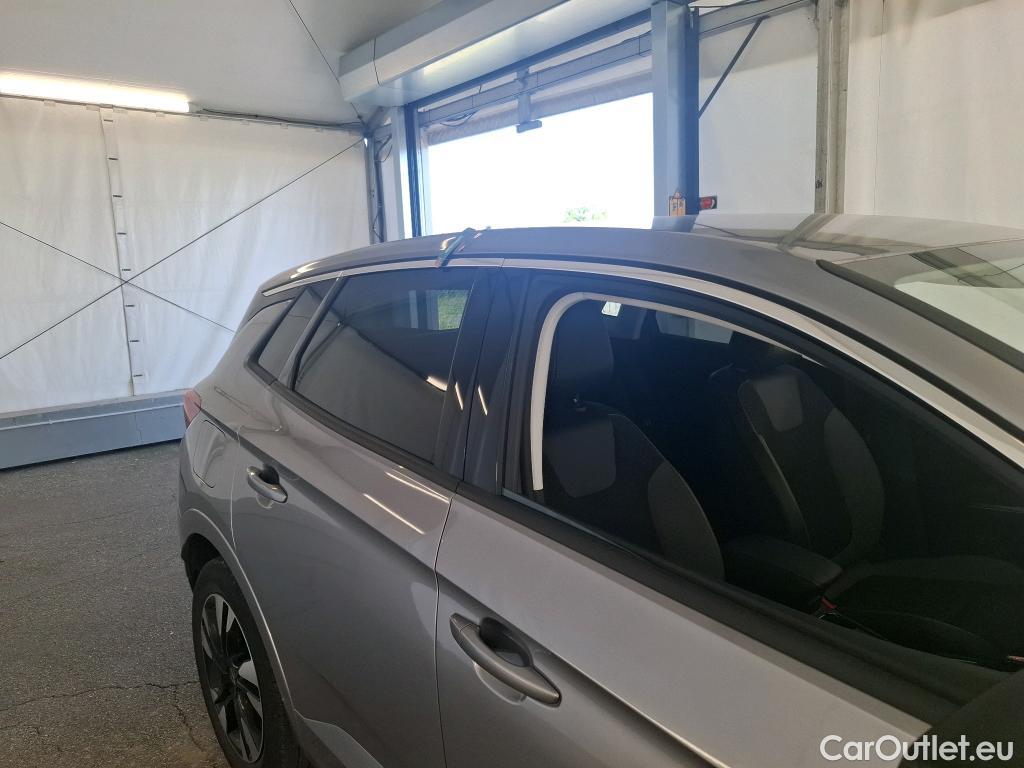  Opel   Grandland X Grandland X Elegance Business 1.5 130CV BVA8 E6d #13