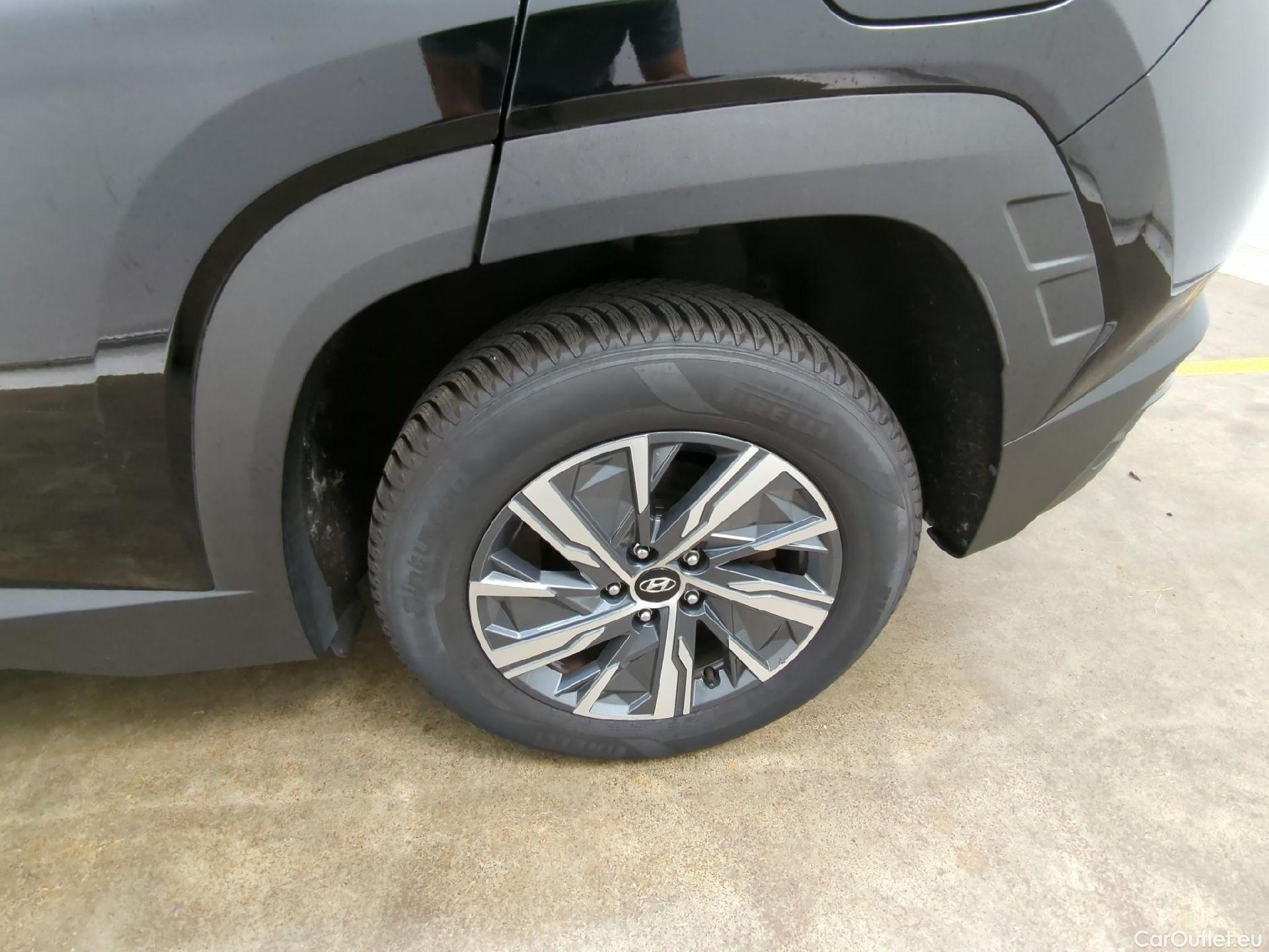  Hyundai  Tucson  Creative Hybrid 2WD 1.6 T-GDI 230CV BVA6 E6d #20