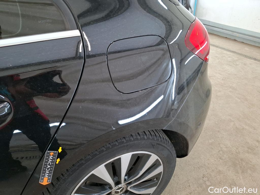  Mercedes  A-Klasse MERCEDES-BENZ Classe A Compact / 2018 / 5P / Berline A 180 d Business Line 8G-DCT #27