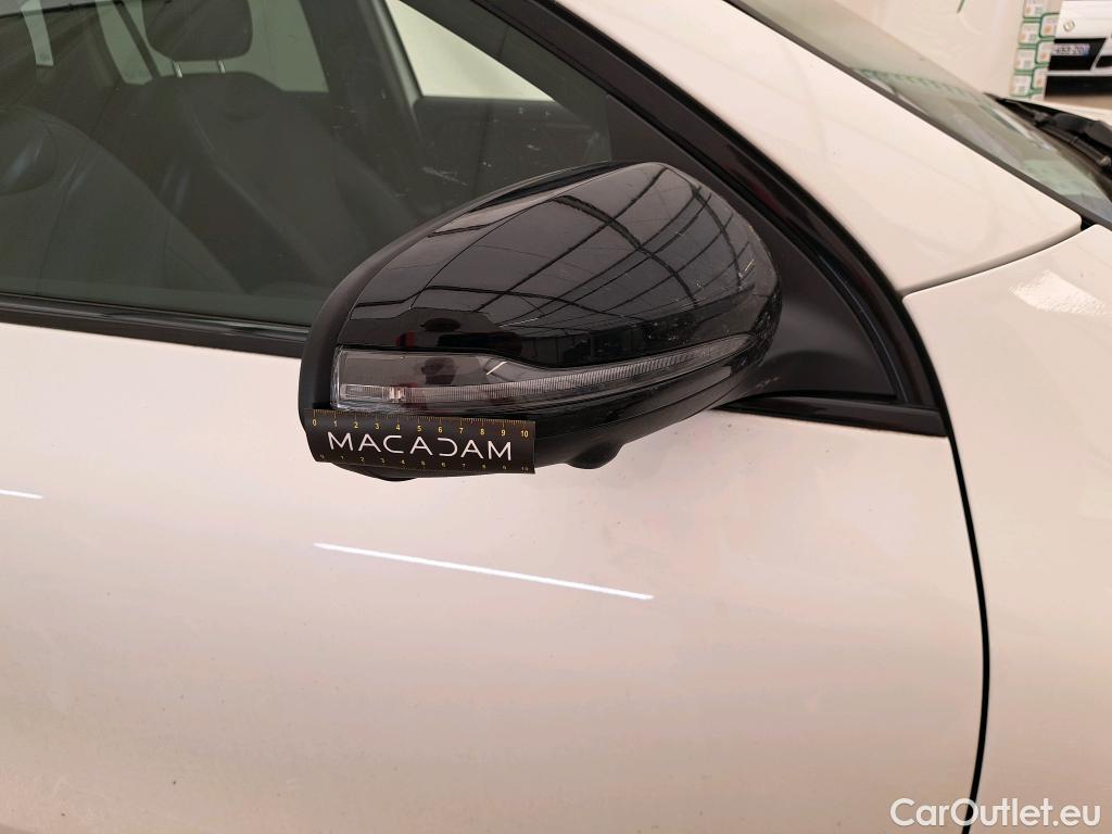  Mercedes  GLA MERCEDES-BENZ  / 2020 / 5P / SUV 1.3  200 AMG LINE DCT #24