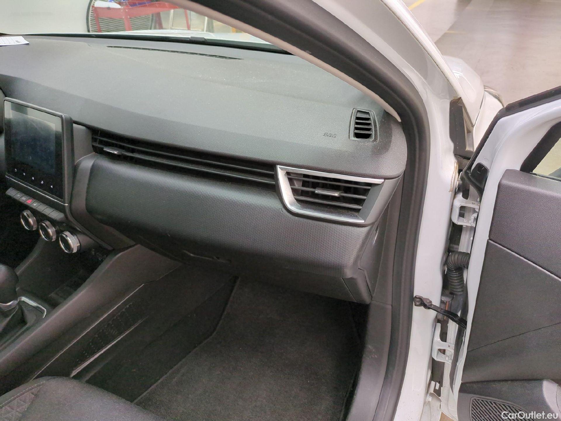  Renault  Clio  V Business 1.6 E-TECH Hybrid 140CV BVA6 E6d #19