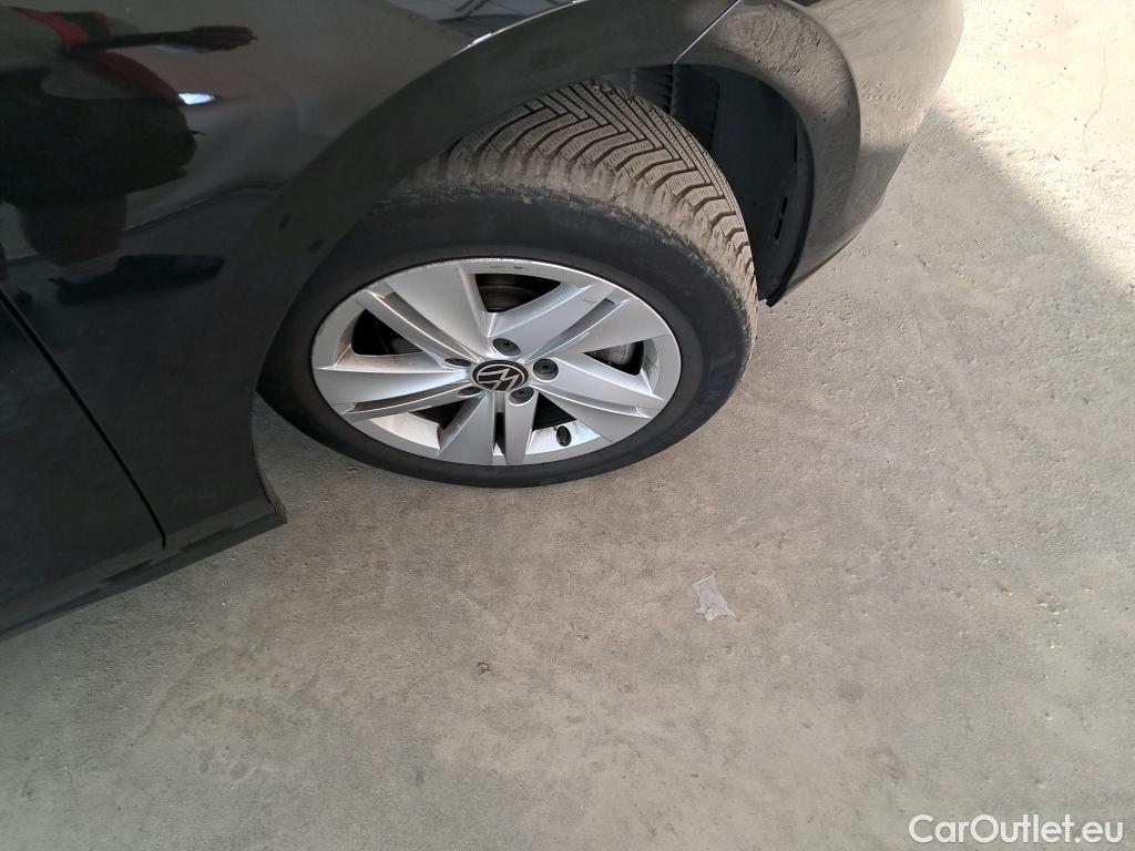  Volkswagen  Golf  VIII SW Life Plus 2.0 TDI 115CV BVA7 E6d #12