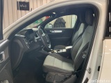  Volvo  XC 40 T2 129hk Momentum Advanced Klimat Parkeringssupport #6