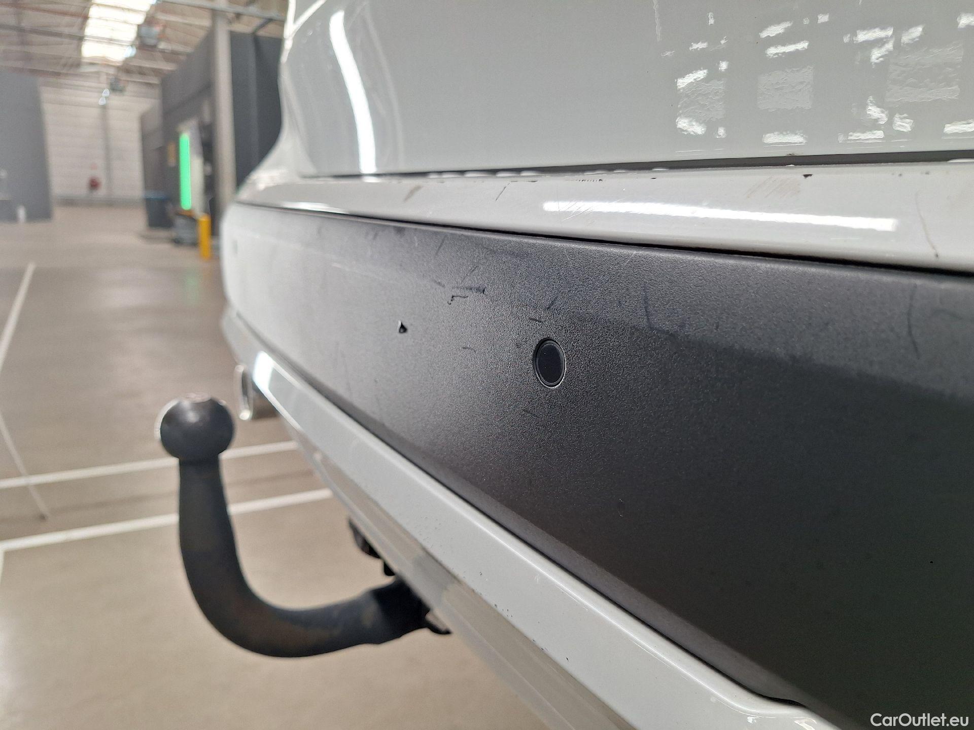  Bmw  X1 BMW,  FL'19, BMW  sDrive18dA (100 kW) 5d #33