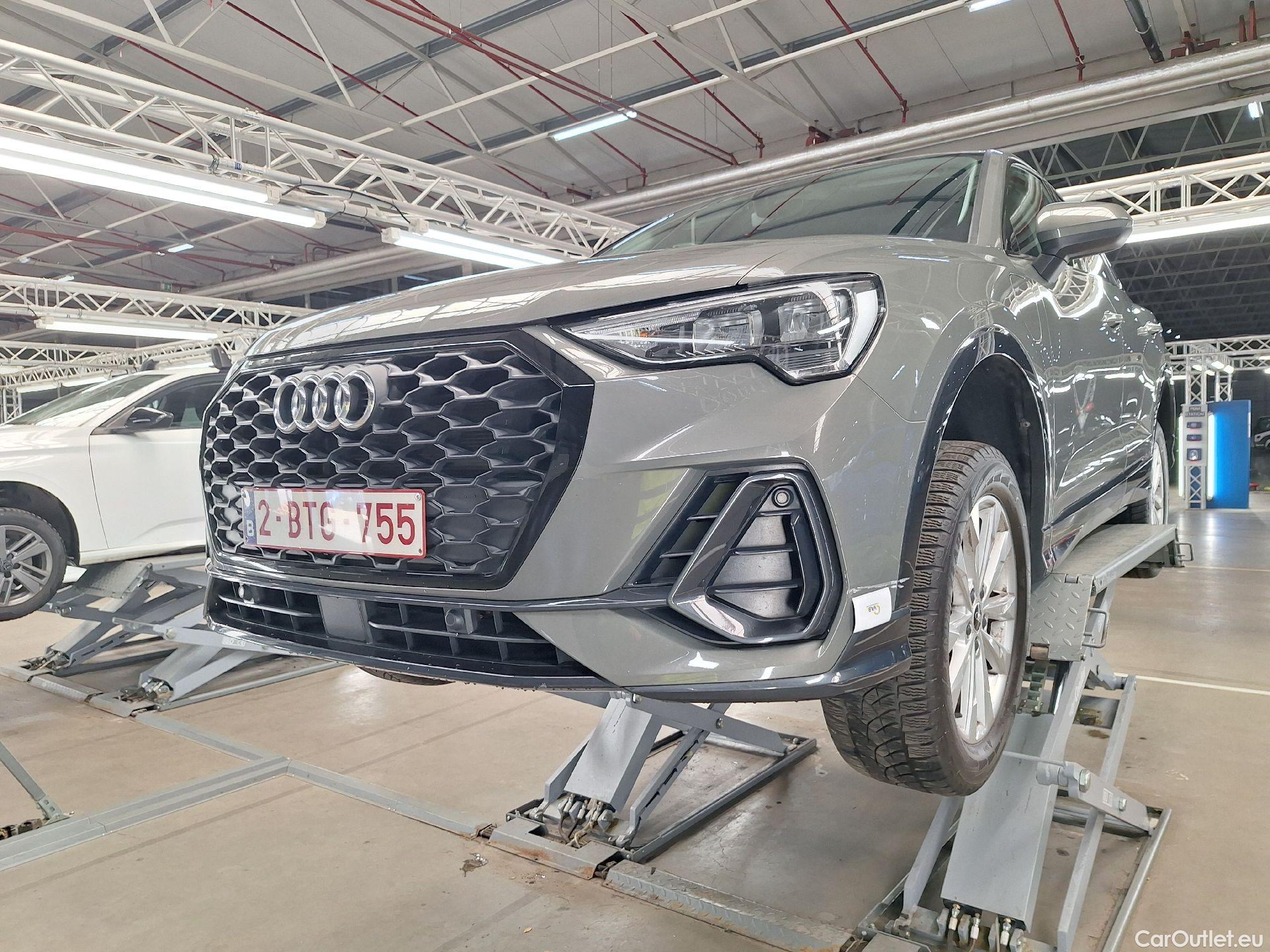  Audi  Q3 Audi,  SB '19 PHEV, Audi  Sportback 45 TFSI e S tronic 5d #13