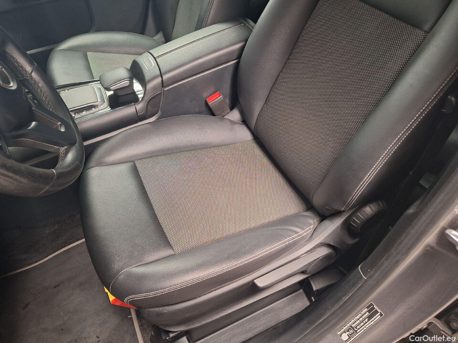  Mercedes  GLB Mercedes,  '19, Mercedes-Benz   200 Business Solution 5d #3