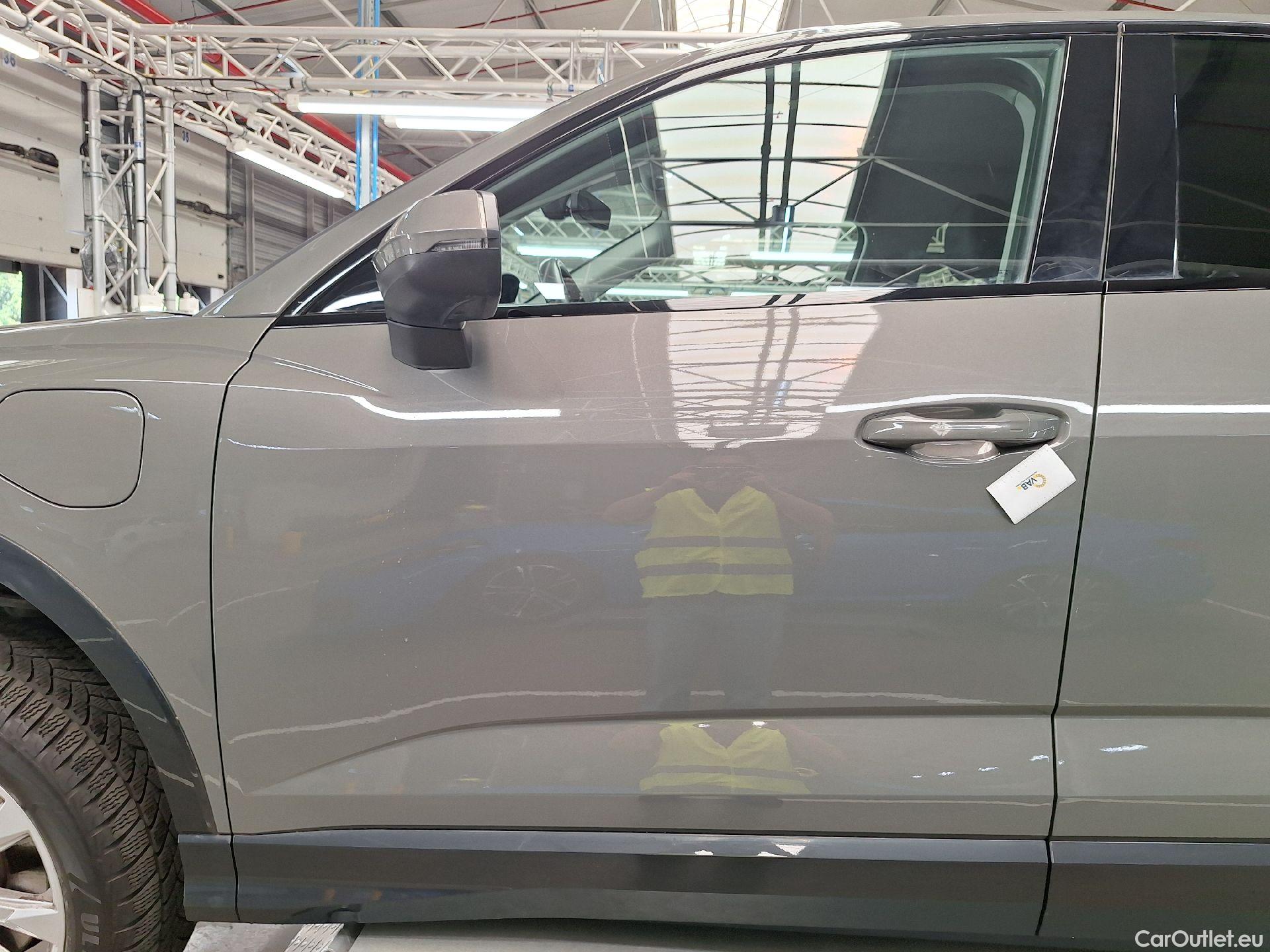  Audi  Q3 Audi,  SB '19 PHEV, Audi  Sportback 45 TFSI e S tronic 5d #9