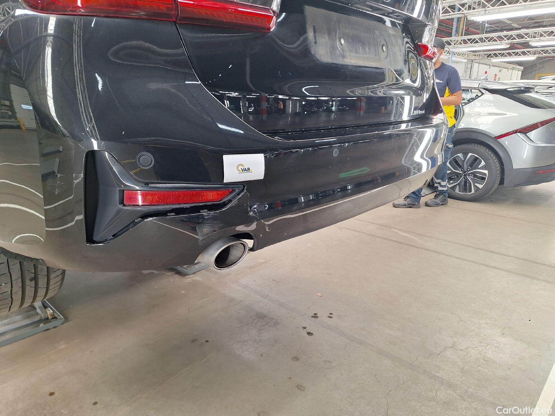  Bmw  Serie 3 BMW, 3-serie Touring '18, BMW 3 Reeks Touring 318dA (100 kW) 5d #17
