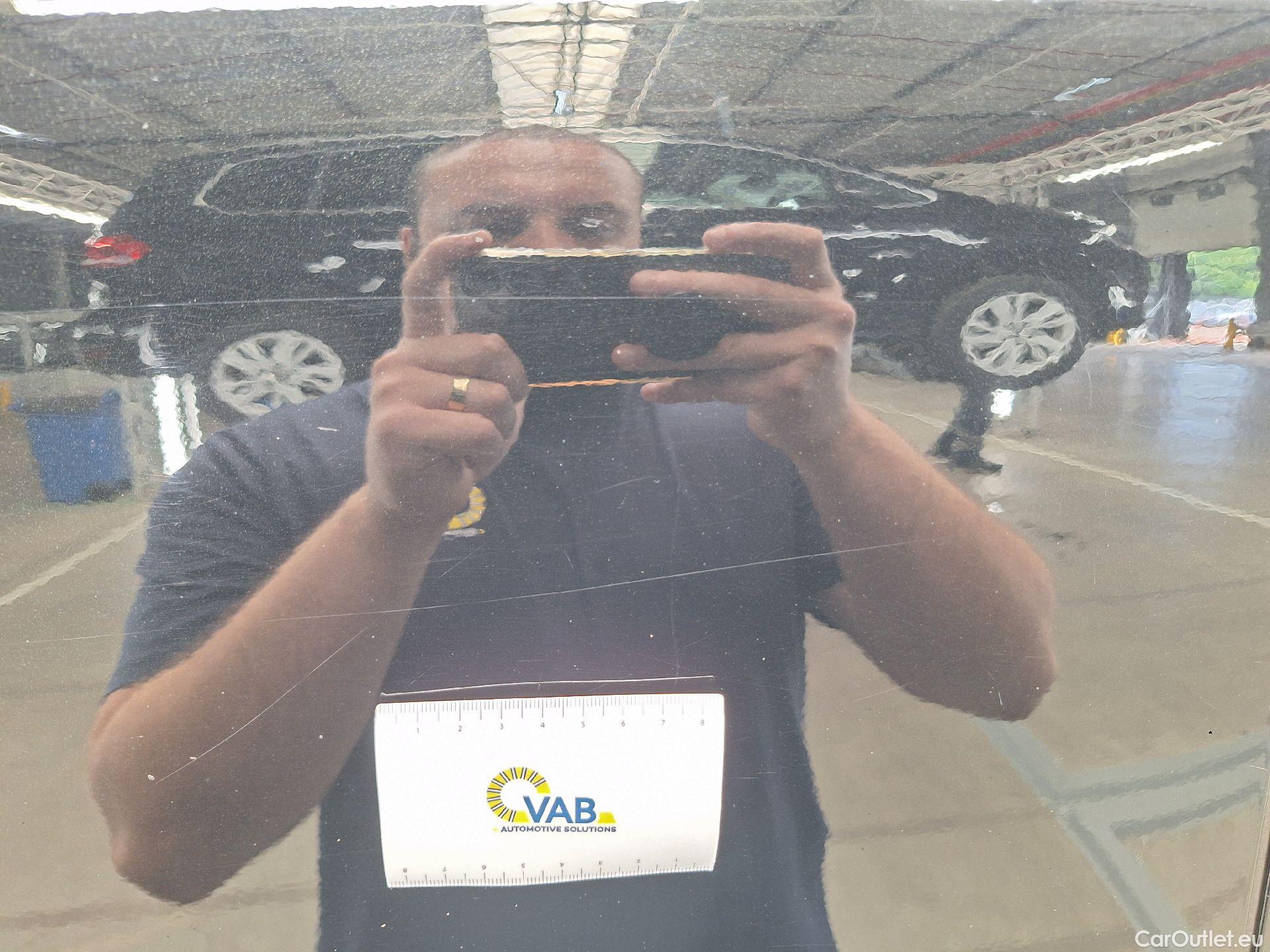  Mercedes  GLB Mercedes,  '19, Mercedes-Benz   200 d Business Solution 5d #21