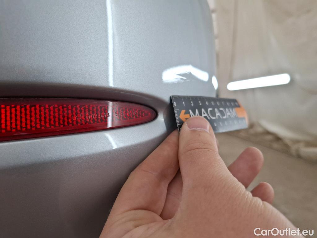  Mercedes  G-Klasee MERCEDES-BENZ GLC Coupe / 2019 / 5P / Coupé 2.0 GLC 300 DE BUSINESS LINE 4MATIC #12