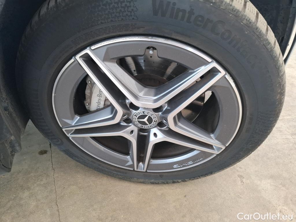  Mercedes  G-Klasee MERCEDES-BENZ GLC Coupe / 2019 / 5P / Coupé 2.0 GLC 300 DE BUSINESS LINE 4MATIC #35
