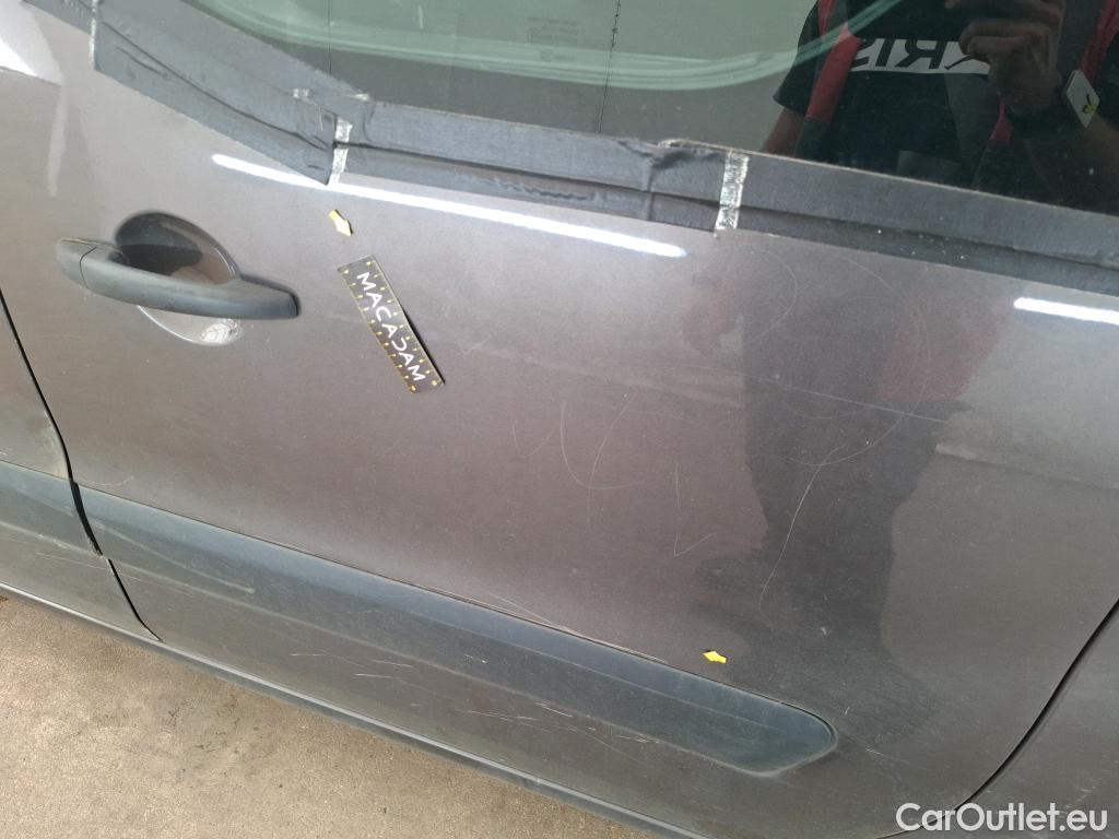  Citroen  Berlingo  Combi Feel 1.6 BlueHDi 100CV BVM5 E6 #18
