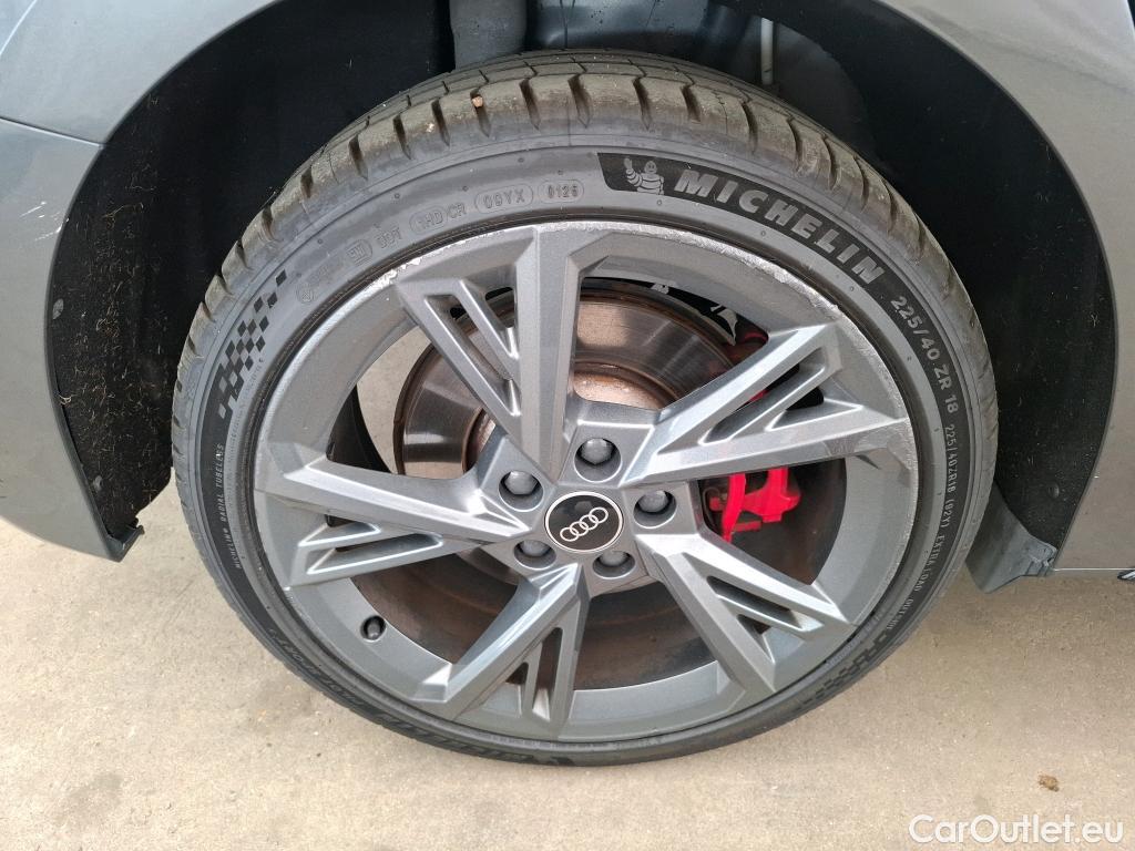 Audi  A3 AUDI  Sportback / 2020 / 5P / Berline 40 TFSI e 204 S Tronic S Line #24