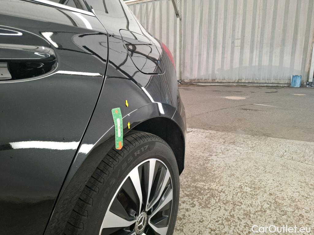  Mercedes  A-Klasse MERCEDES-BENZ Classe A Compact / 2018 / 5P / Berline A 250 e Business Line 8G-DCT #4