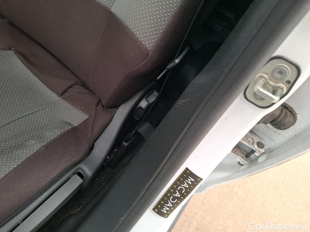  Citroen  C3  Société Feel 1.5 BlueHDI 100CV BVM6 E6dT #8