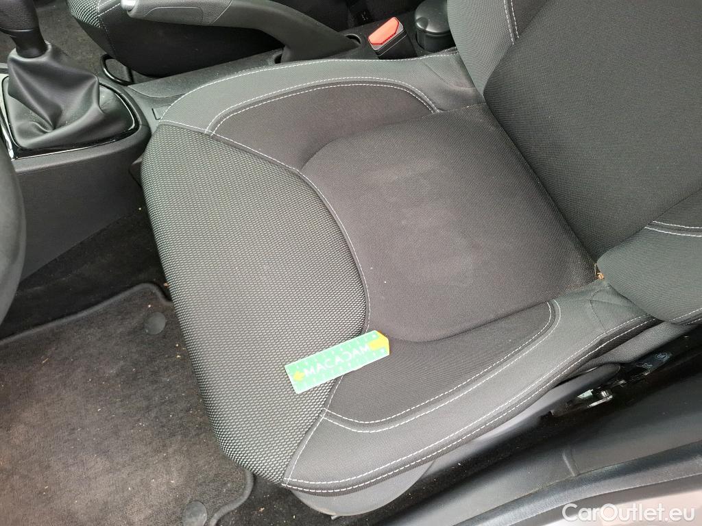  Renault  Clio  IV Business 0.9 TCe 90CV BVM5 E6 #41