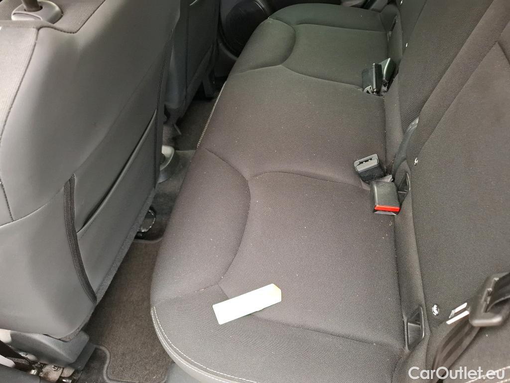  Renault  Clio  IV Business 0.9 TCe 90CV BVM5 E6 #42