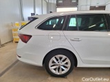  Skoda  Octavia SKODA  WAGON / 2020 / 5P / STATION WAGON 2.0 TDI EVO 85KW STYLE DSG #43