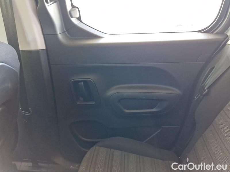  Opel  Combo  Life (E)  (2018) C.Life 1.5CDTI 75 Edition Plus #18
