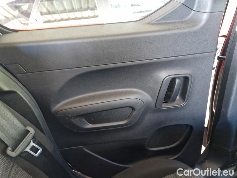  Opel  Combo  Life (E)  (2018) C.Life 1.5CDTI 75 Edition Plus #17