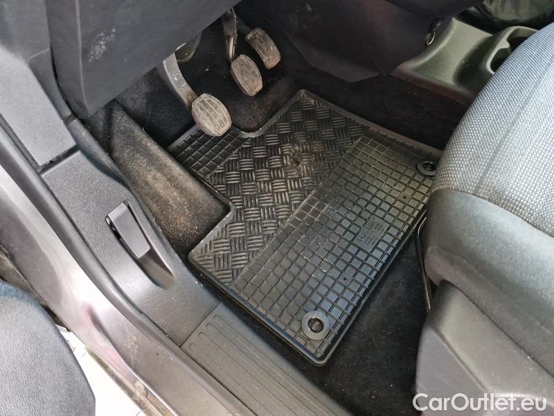  Opel  Combo  Life (E)  (2018) C.Life 1.5CDTI 75 Edition Plus #15