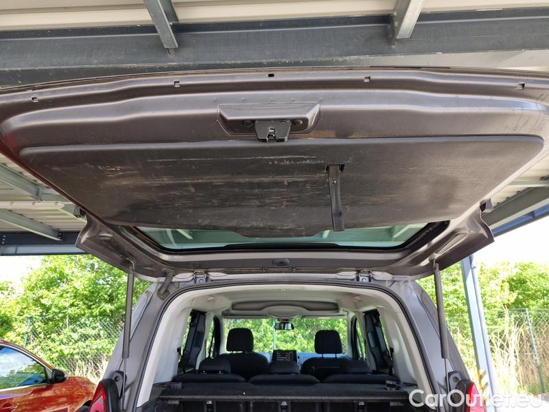 Opel  Combo  Life (E)  (2018) C.Life 1.5CDTI 75 Edition Plus #21