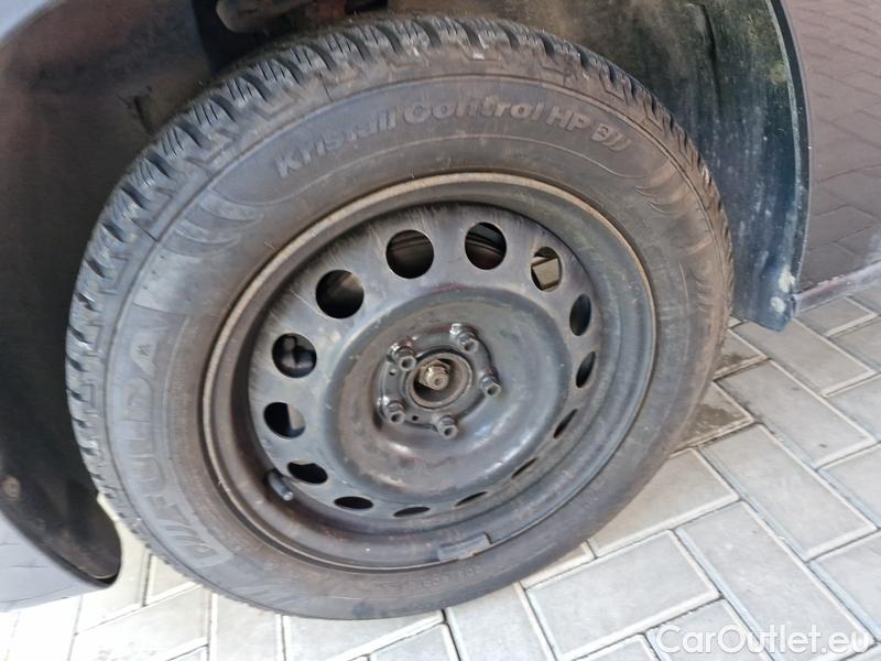  Opel  Combo  Life (E)  (2018) C.Life 1.5CDTI 75 Edition Plus #35