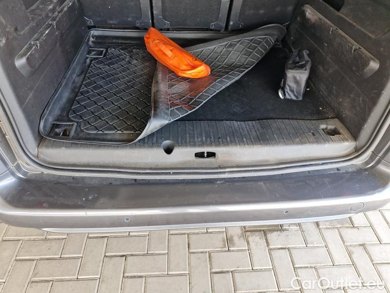  Opel  Combo  Life (E)  (2018) C.Life 1.5CDTI 75 Edition Plus #22