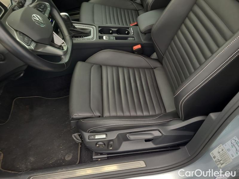  Volkswagen  Passat  Variant (CB5) (2019) Pas.Var.2.0TDI 110 Elegance AT #4