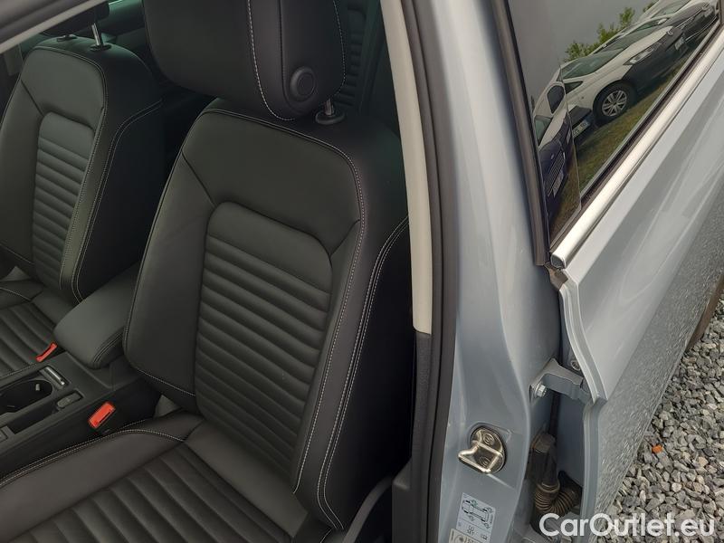  Volkswagen  Passat  Variant (CB5) (2019) Pas.Var.2.0TDI 110 Elegance AT #5
