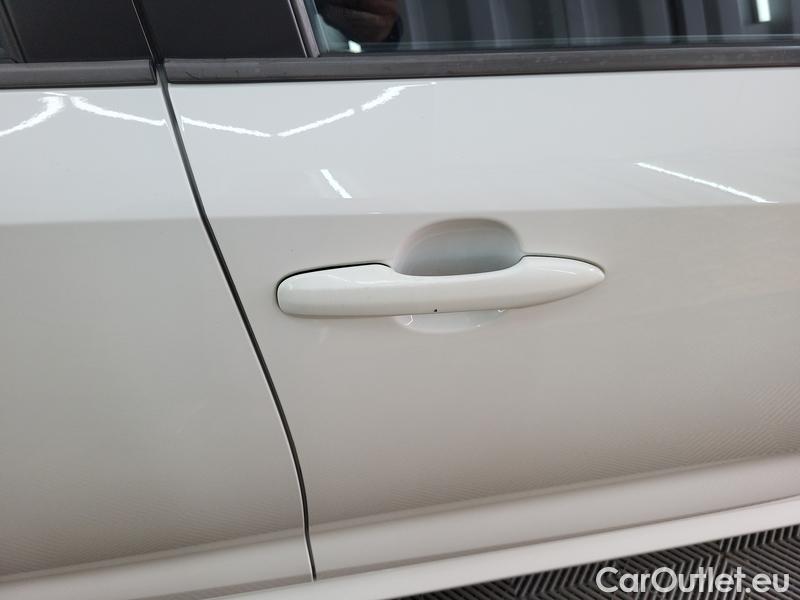  Toyota  Corolla  TouringSports (E21) (2019)  TS 1.2T Active #17
