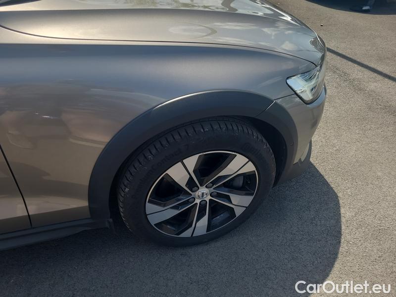  Volvo  V60  Cross Country (2018)  CC B5 Pro AWD AT #12