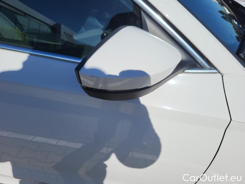  Skoda  Octavia  Combi (NX3)(2020) Oct.Combi 2.0TDI 85 Style #11