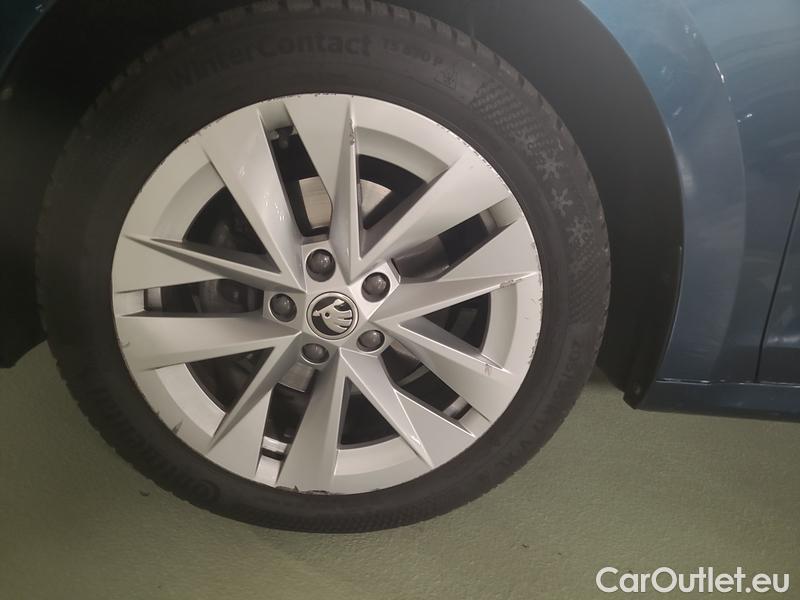  Skoda  Octavia  Lim. (NX3)(2020)  2.0TDI 85 Style 5d #3