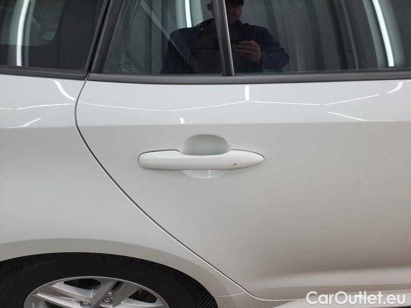  Toyota  Corolla  TouringSports (E21) (2019)  TS 1.2T Active #14