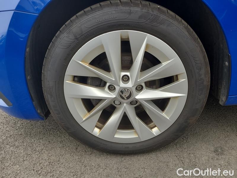  Skoda  Octavia  Combi (NX3)(2020) Oct.Combi 2.0TDI 85 Style #4