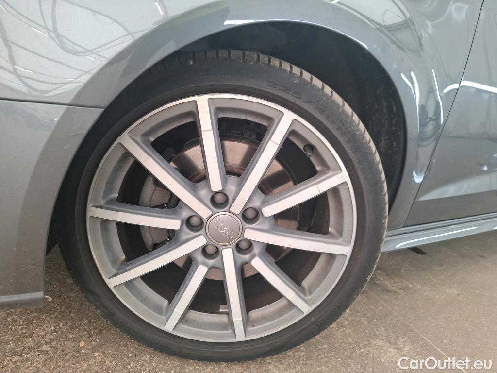  Audi  A3  Sportback E-TRON Design Luxe 1.4 TFSI #34