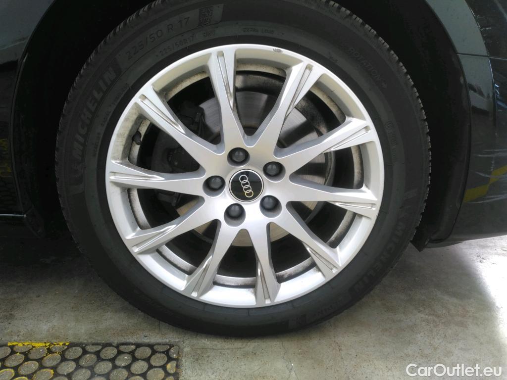  Audi  A4  Berline 30 TDI Business line 2.0 TDI 135CV BVA7 E6d #55