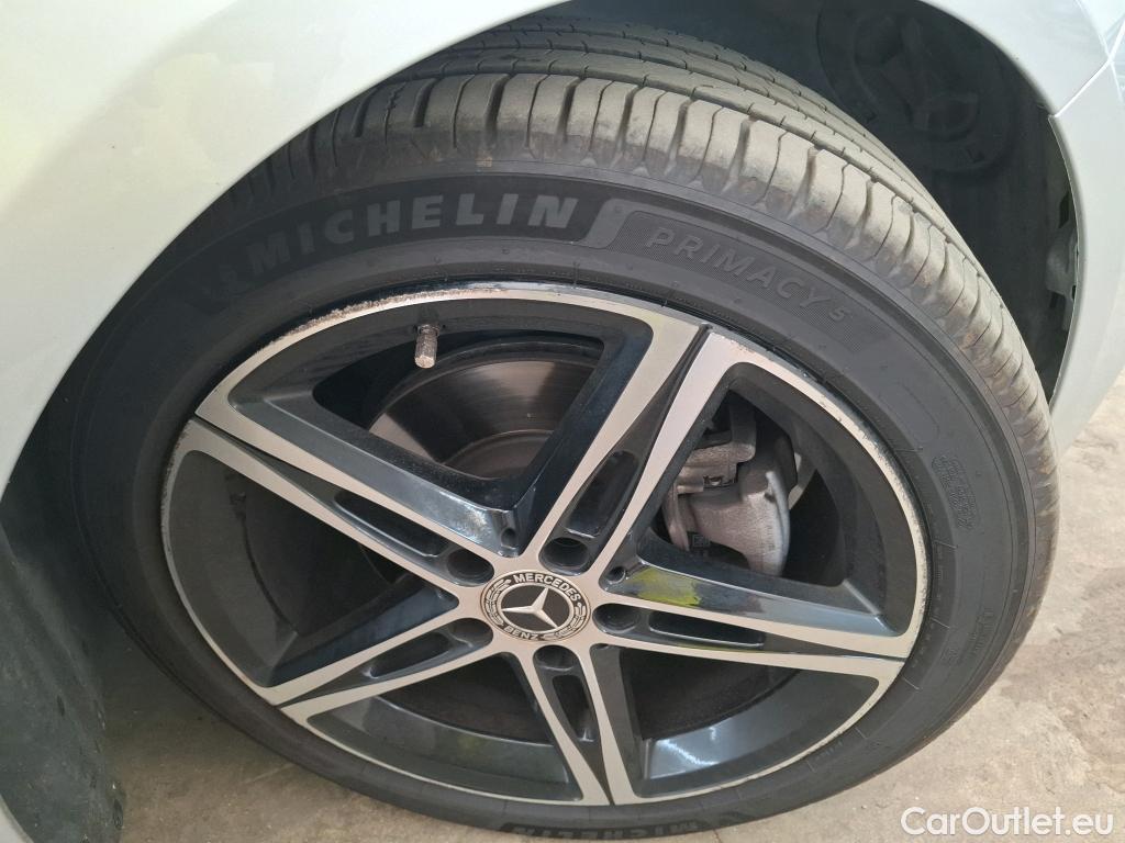  Mercedes  A-Klasse MERCEDES-BENZ Classe A Compact / 2018 / 5P / Berline A 200 d Progressive Line 8G-DCT #10