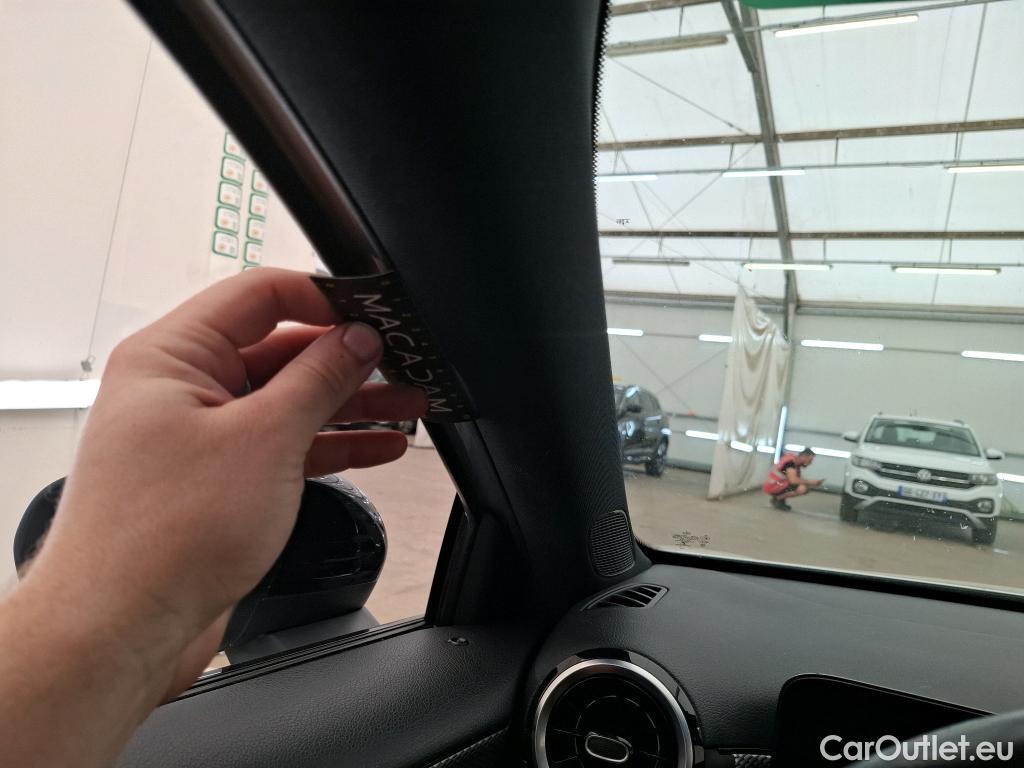  Mercedes  A-Klasse MERCEDES-BENZ Classe A Compact / 2018 / 5P / Berline A 200 d Progressive Line 8G-DCT #19