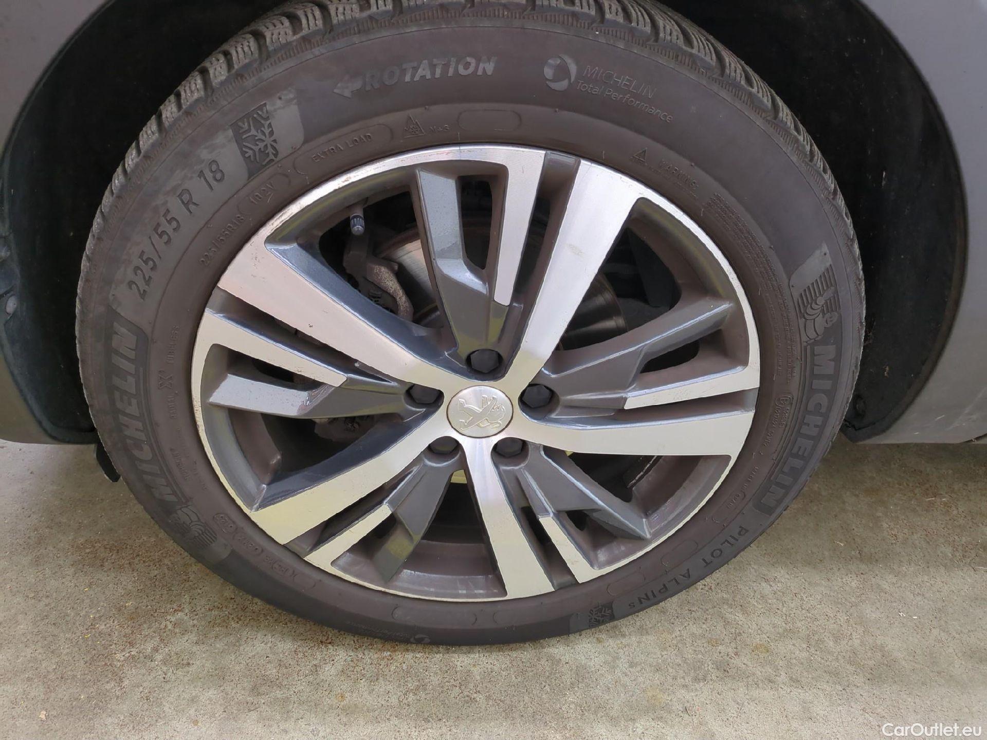  Peugeot  3008  II Allure Pack 1.5 HDi 130CV BVA8 E6d #1