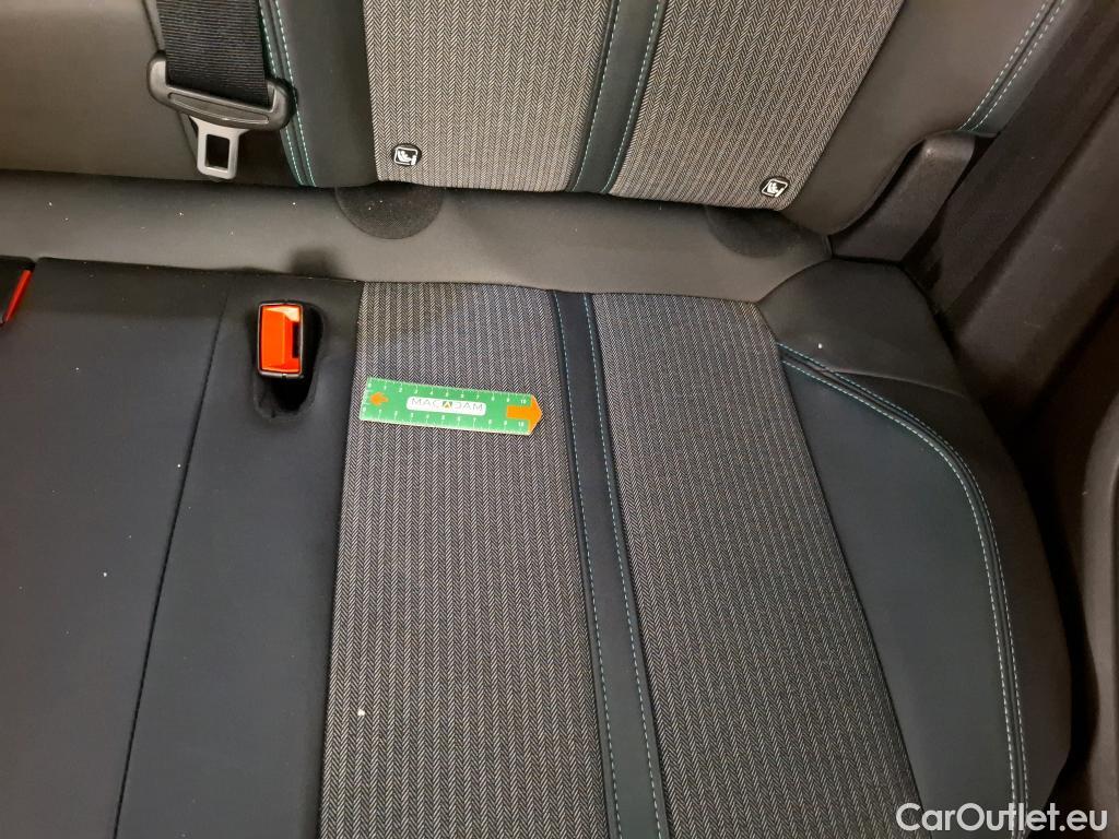  Peugeot  3008  Allure Pack 1.5 HDi 130CV BVM6 E6d #26