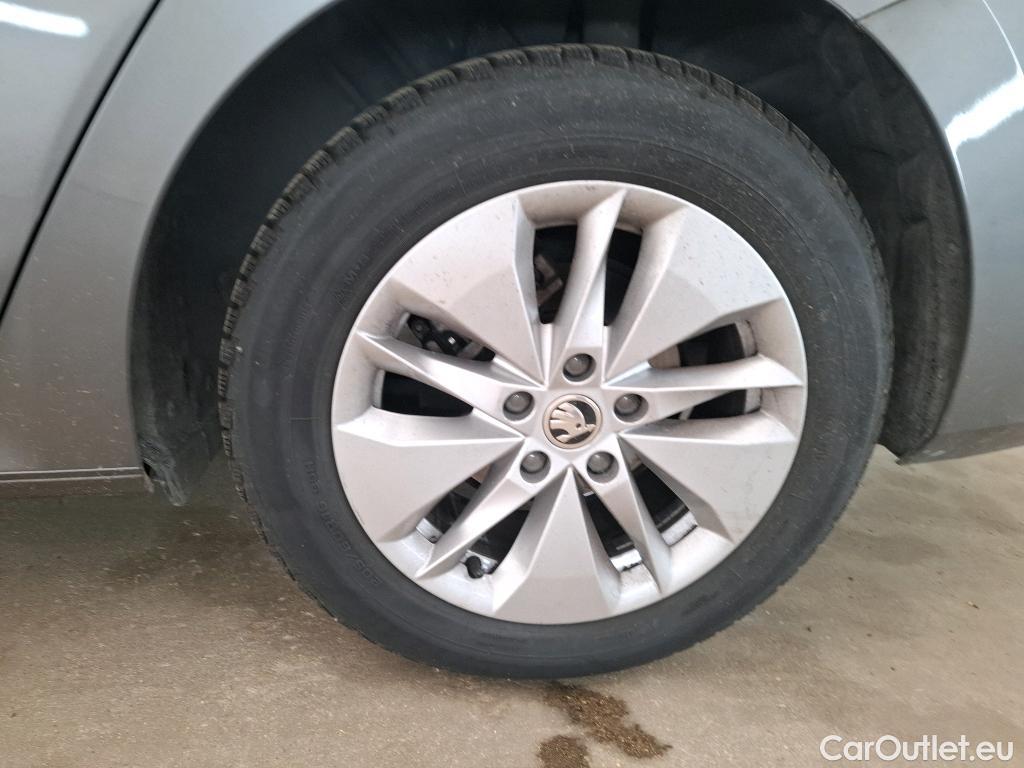  Skoda  Octavia  Berline Ambition 2.0 TDI 150CV BVA7 E6d #17