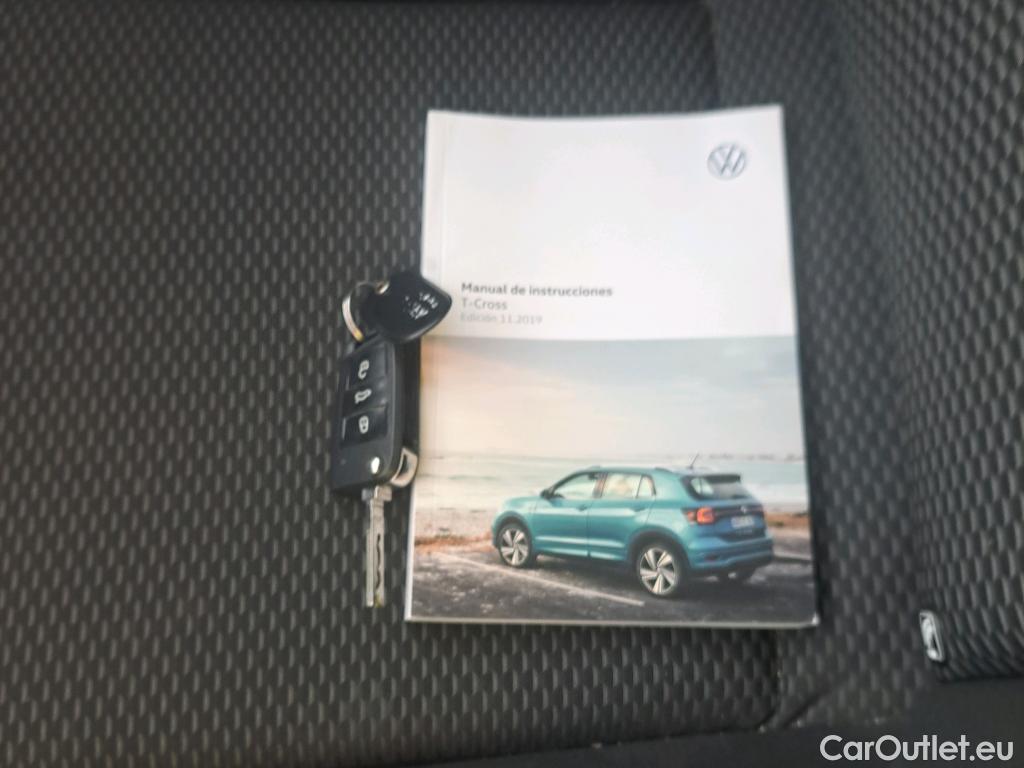  Volkswagen  T-CROSS VOLKSWAGEN  / 2018 / 5P / todoterreno Edition 1.0 TSI 70kW (95CV) #10