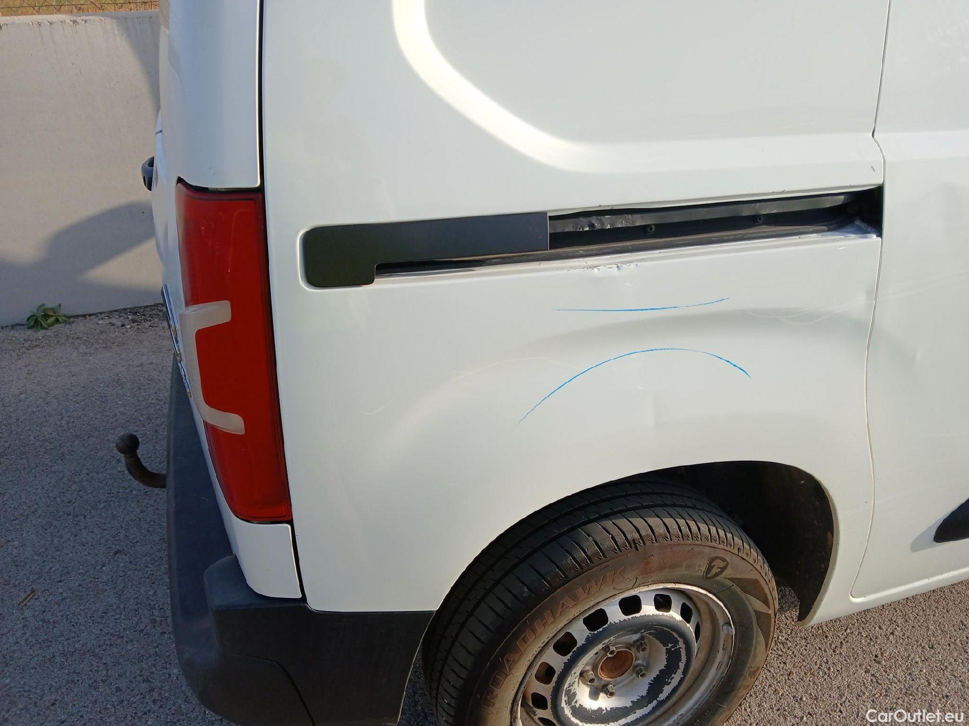  Citroen  Berlingo CITROEN  / 2018 / 3P / furgón derivado de turismo Talla M BlueHDi 100 CONTROL (AC2) #28