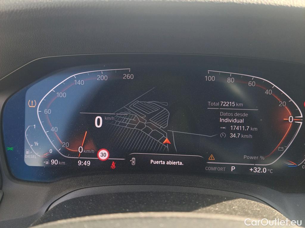  Bmw  Serie 3 BMW  / 2018 / 4P / sedán 318d Auto. #47
