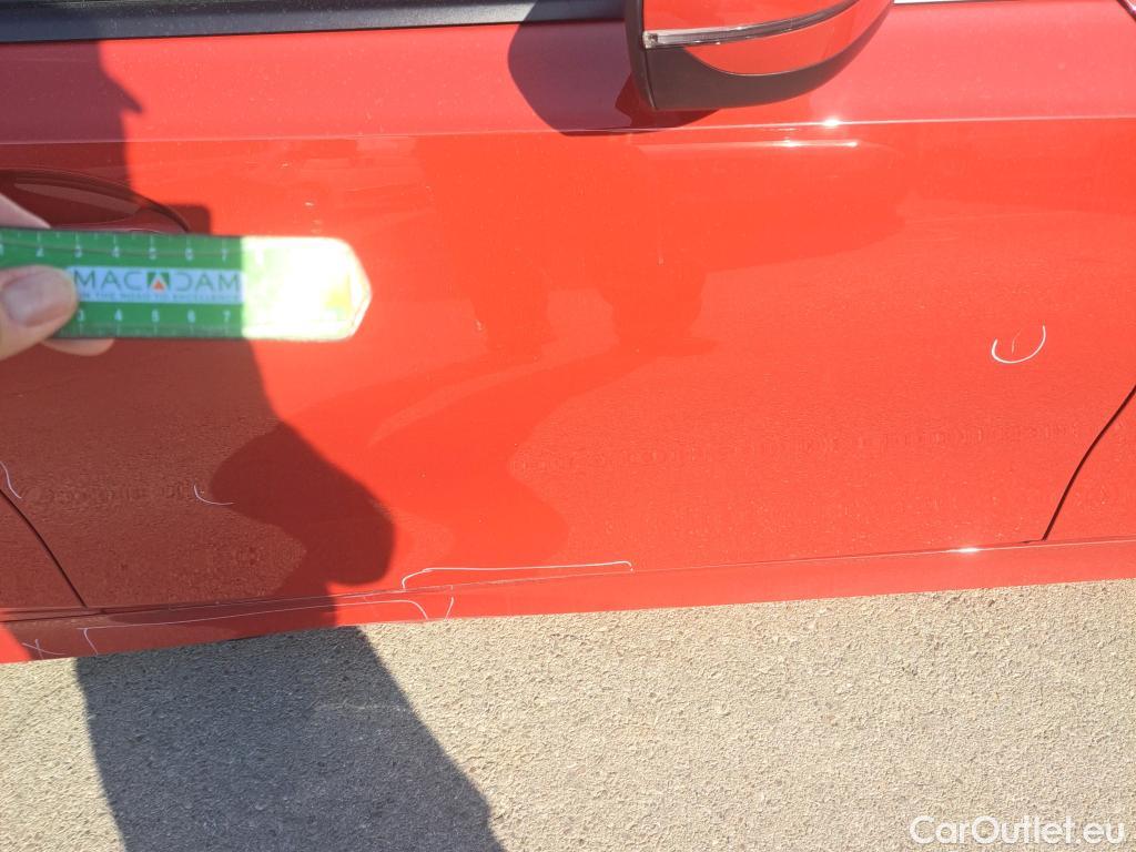  Bmw  Serie 3 BMW  / 2018 / 4P / sedán 318d Auto. #5