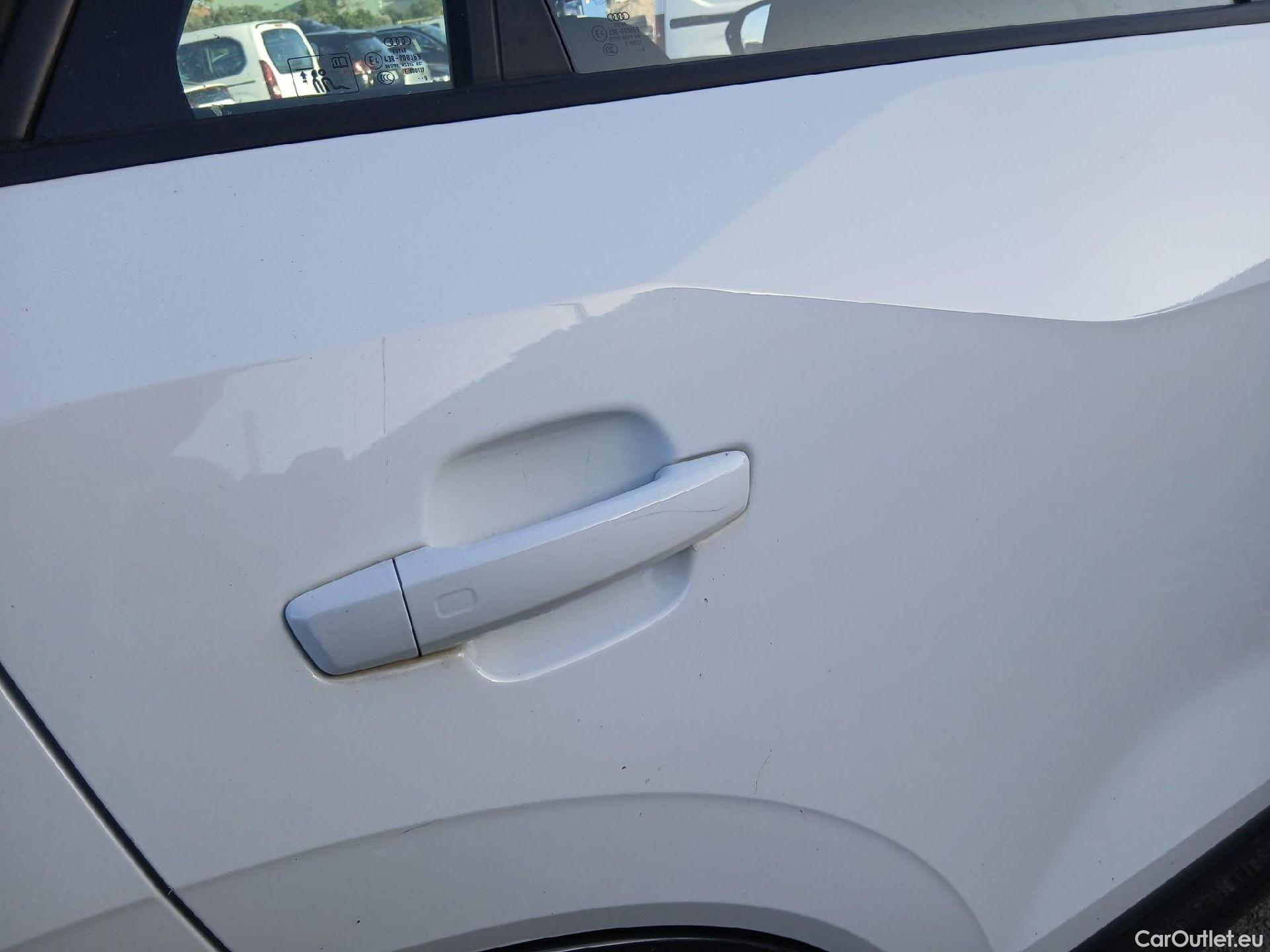  Audi  Q2 AUDI  / 2016 / 5P / todoterreno Design 30 TFSI 85kW (116CV) #19