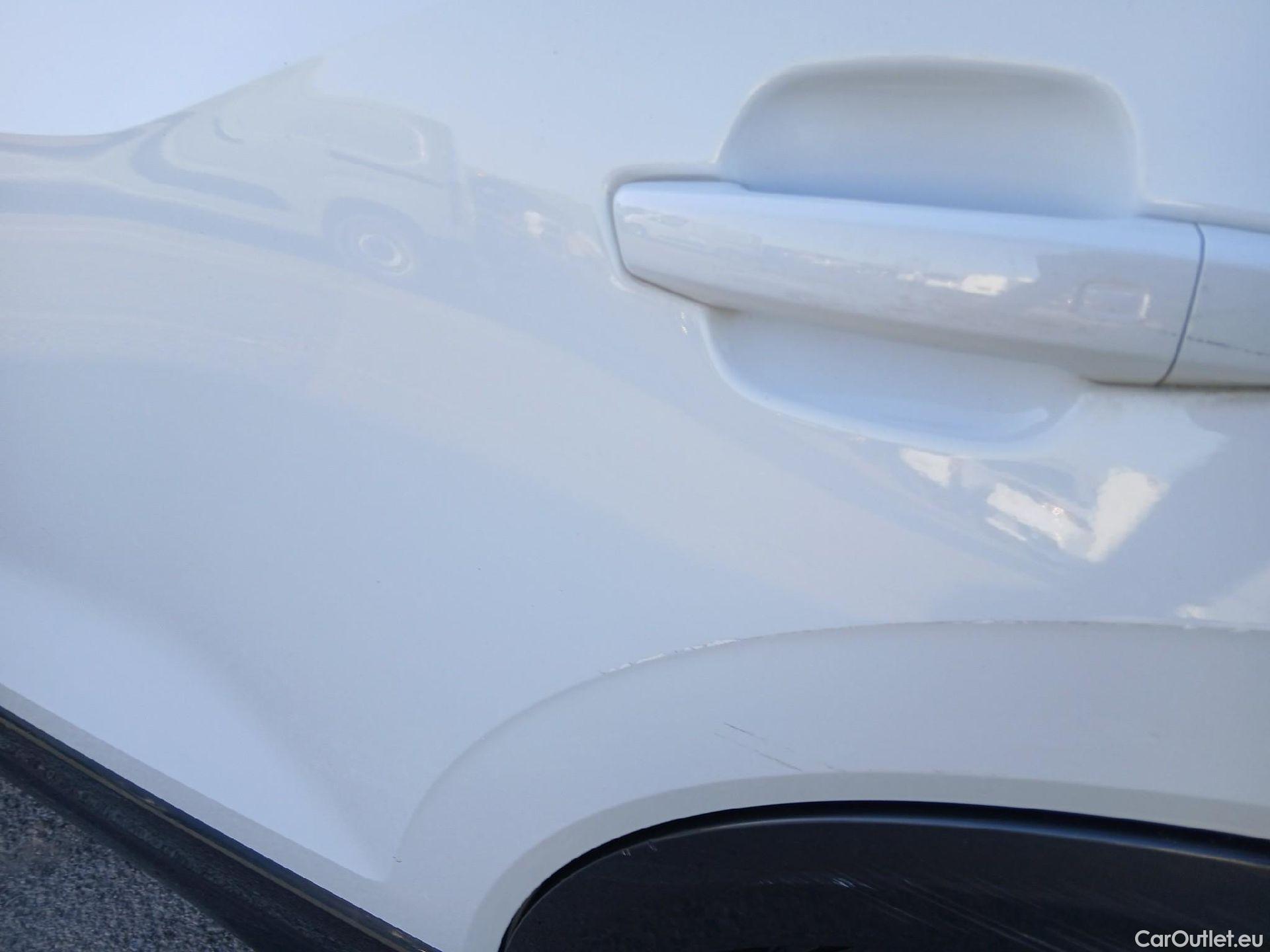  Audi  Q2 AUDI  / 2016 / 5P / todoterreno Design 30 TFSI 85kW (116CV) #6